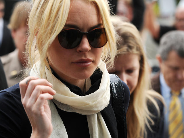 Lindsay Lohan in Fendi Sunglasses – Celebrity Sunglasses Watcher