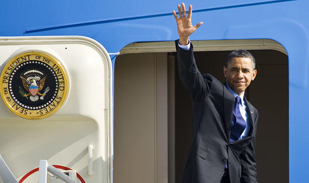 President Obama Departs Los Angeles 