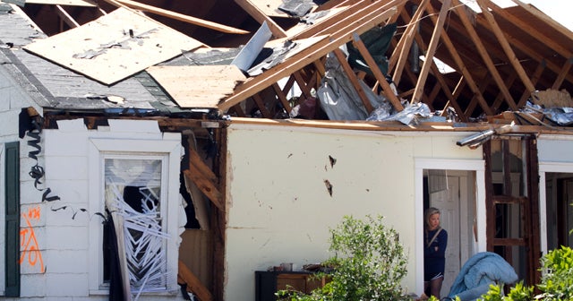 South pulverized from deadly tornado outbreak - CBS News