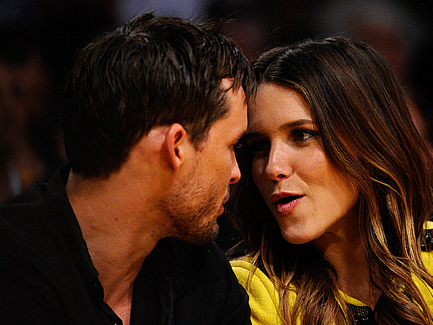 009-lakers-bush.gif 