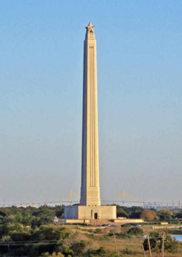 San_Jacinto_Monument_Wikimedia.jpg 