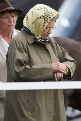 015-queen-windsor-horse-shp.gif 