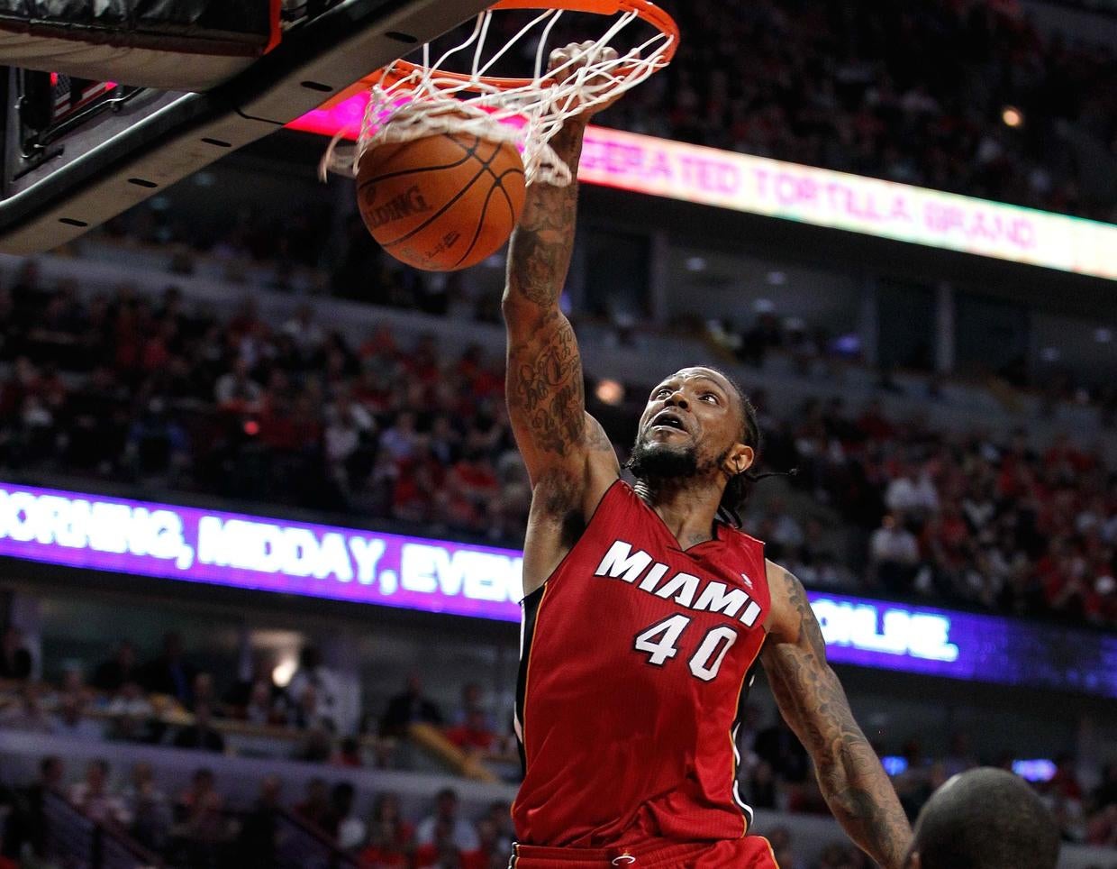 Udonis Haslem has 'look in his eye,' sparks Heat - CBS News