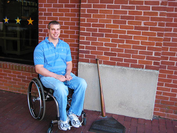 rob summers, paralyzed, paraplegic, wheelchair, spine, therapy 