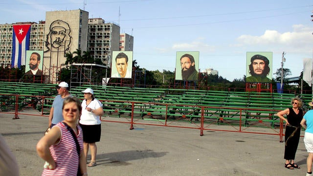 Cuba tourists 
