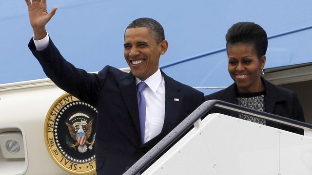 President Obama and first lady Michelle Obama arrive in Dublin, Ireland 