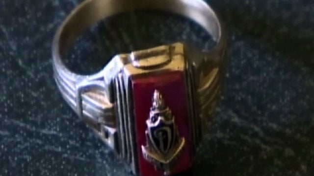classring_524.jpg 