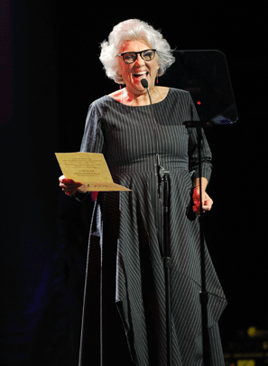 015-drama-tyne-daly.gif 