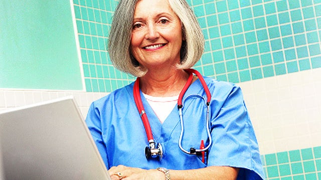 seniorfemaledoctor_000003530413XSmall.jpg 