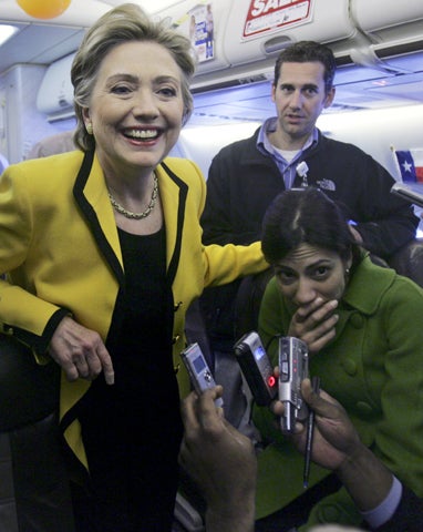 Anthony Weiners Wife Huma Abedin Is Taking Him Back That Has To Be A Misprint