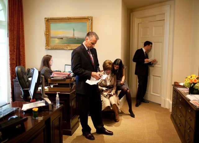 huma_abedin_1109_93506964.jpg 