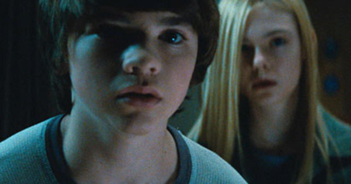  Super 8 : Elle Fanning, Kyle Chandler, Joel Courtney