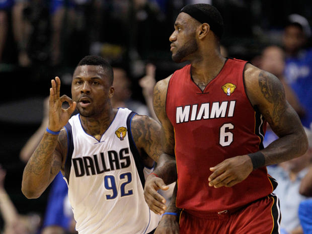 DeShawn Stevenson reacts in front of LeBron James  