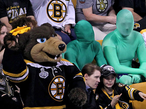 Boston Bruins mascot cheer 