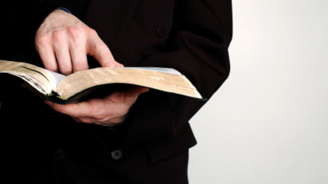 priest-bible-istock.jpg 