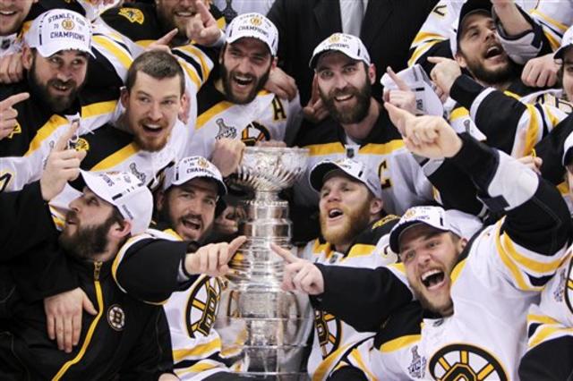 1,640 2011 Stanley Cup Champions Stock Photos, High-Res Pictures