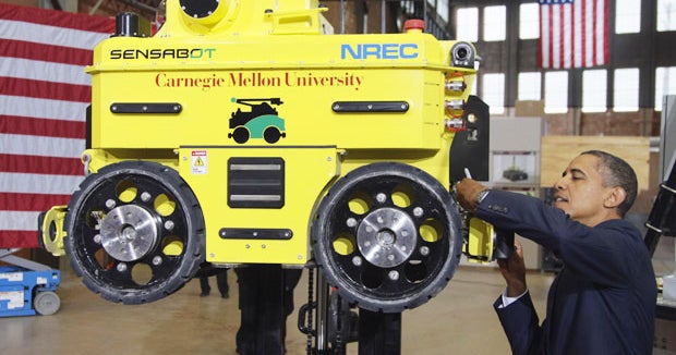 Obama says robots can help pump jobs into the economy - CBS News