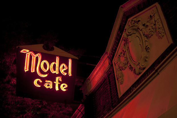 7/4 Arts &amp; Culture - Model Cafe 