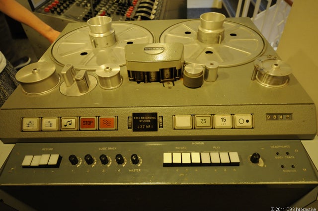 Beatles_4-track.jpg 