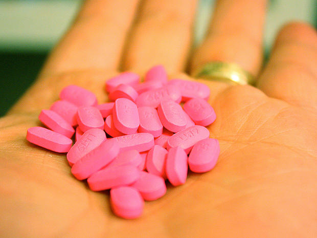 antihistamines, pills, benadryl, medicine 