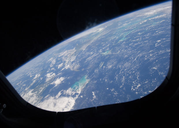 View from space, Atlantic Ocean/Tropic of Cancer area south of Florida 