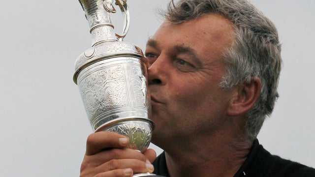 Darren Clarke kisses the Claret Jug 