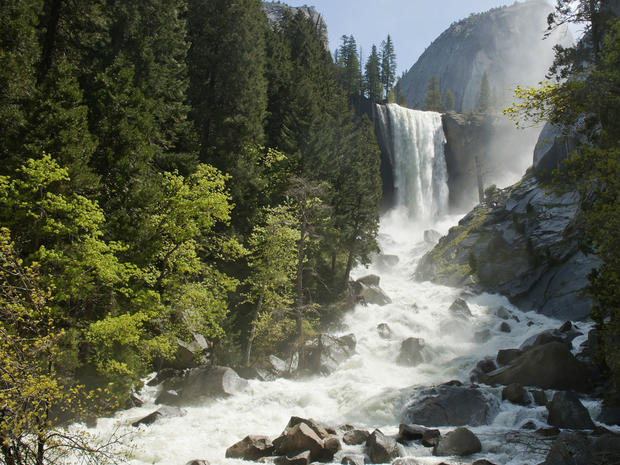 Vernal Falls Yosemite Park 