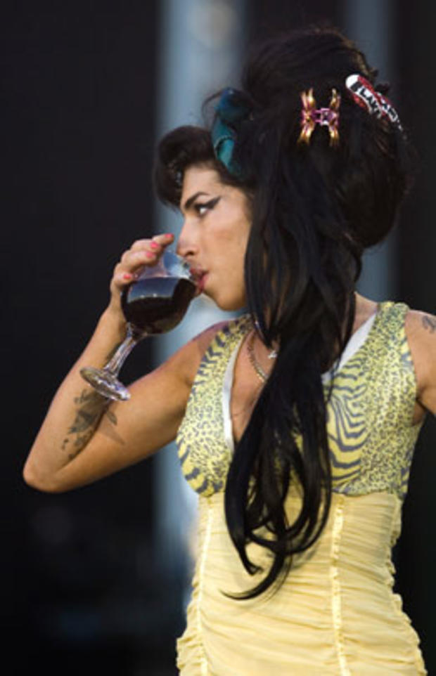 Singer Amy Winehouse  performs during the Rock in Rio music festival in Arganda del Rey, on the outskirts of Madrid, July 4, 2008. 