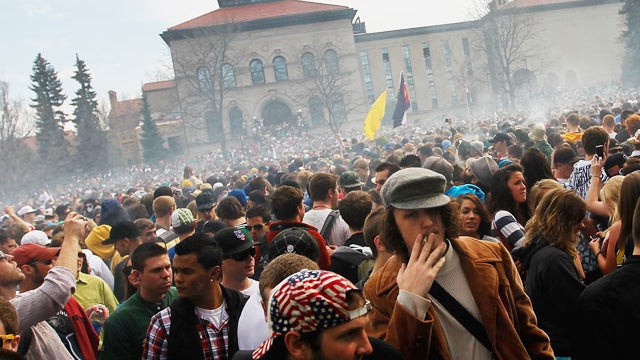 pot, weed, marijuana, cannabis, smoke, legalize, protest 