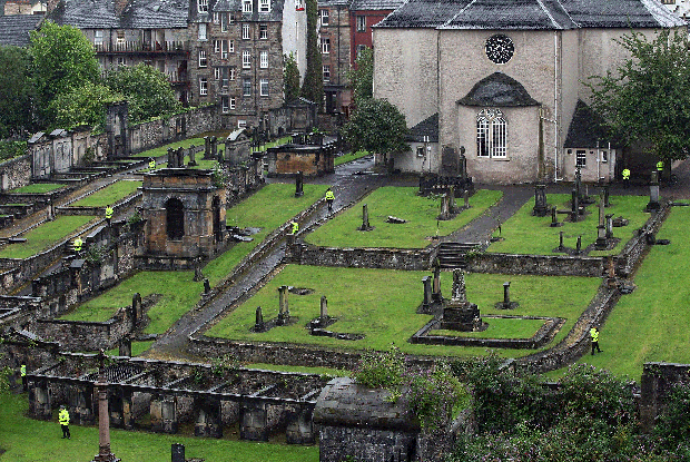 005-church--yard.gif 