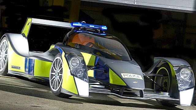 2342CaparoT1RRVBritishPolicePursuitCar.jpg 