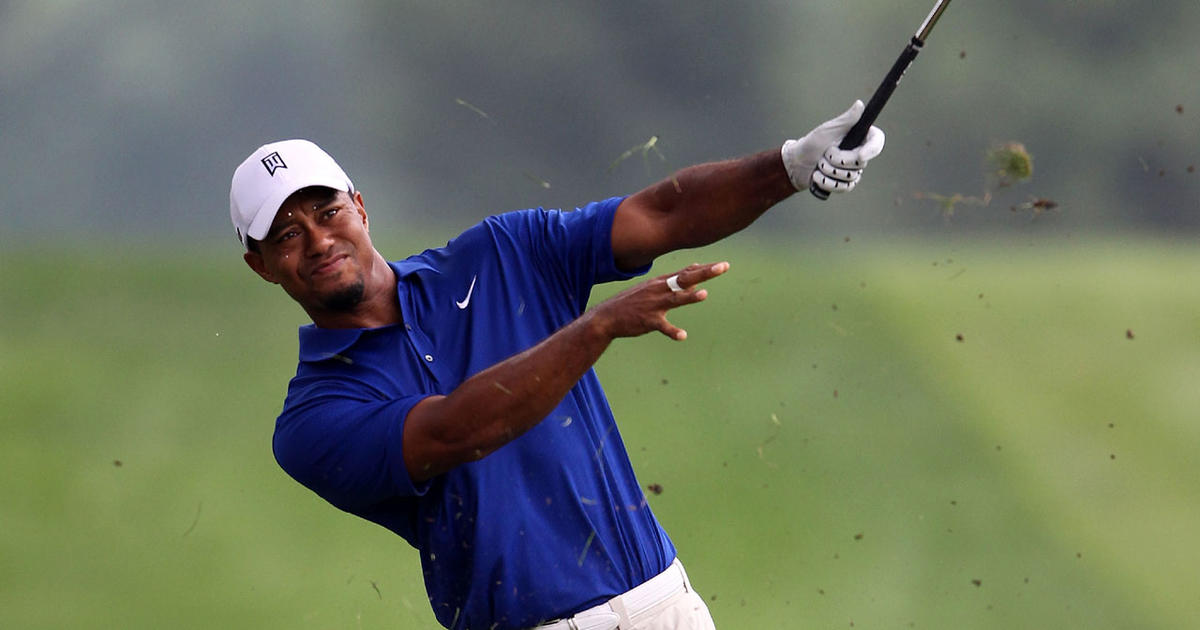 Tiger Woods way off the lead at Bridgestone - CBS News