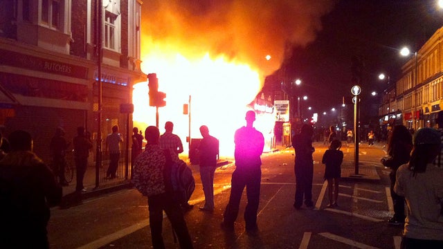 Tottenham riot 