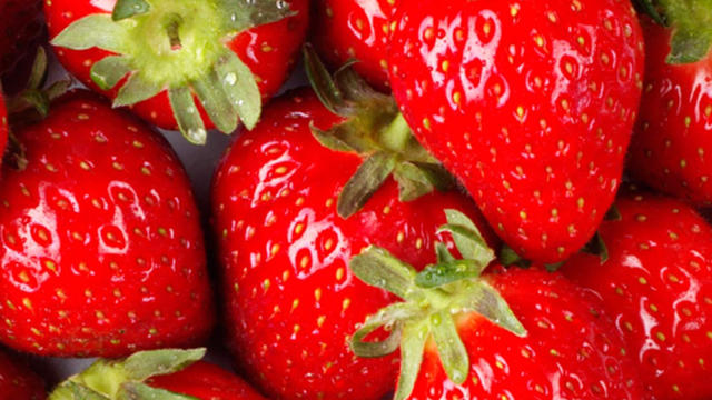 es_strawberries_809.jpg 