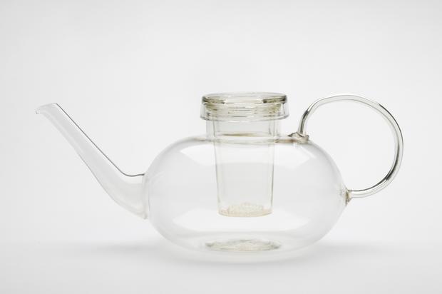 teapot-lid-and-infuser-from-a-tea-service-1930-31-designed-by-wilhelm-wagenfeld-made-by-jena-glaswerk-schott-genossen.jpg 