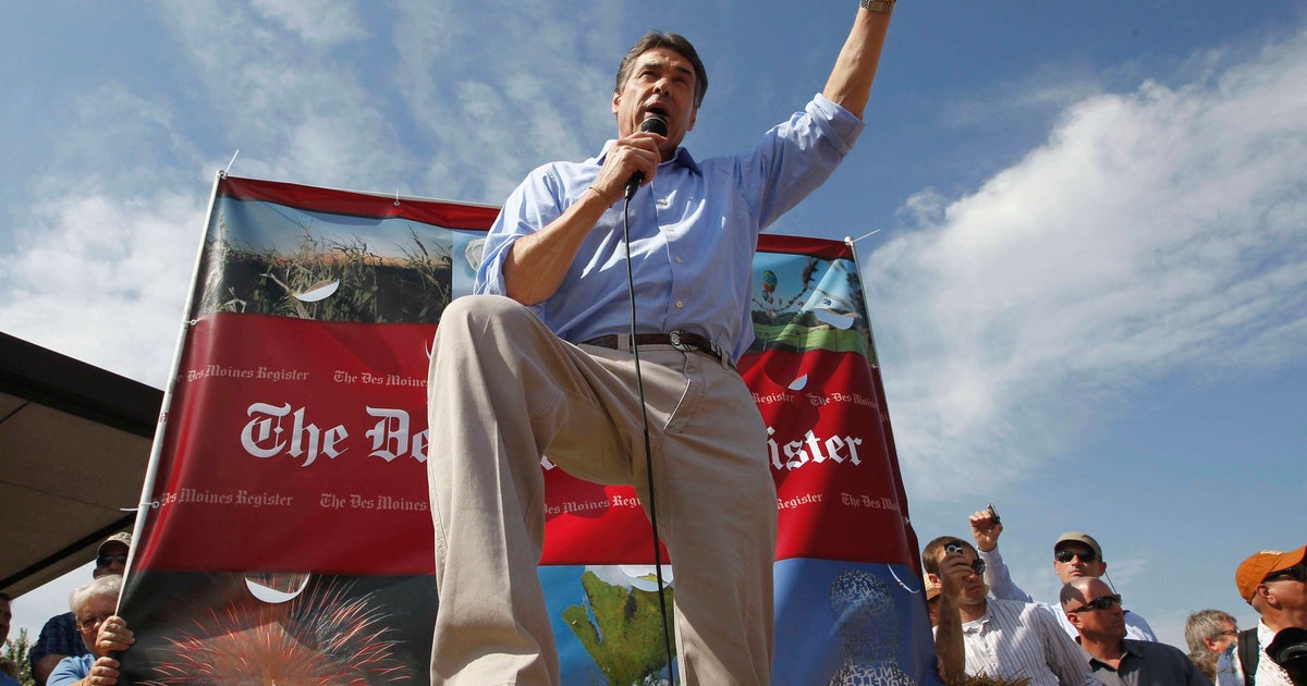 Dems take Rick Perry, Texas GOP to court over redistricting - CBS News