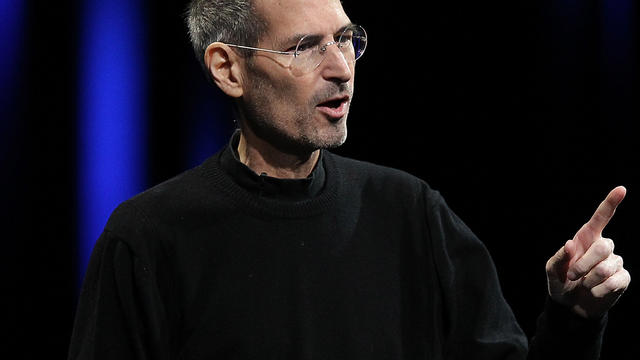 Steve Jobs resigns as CEO of Apple 