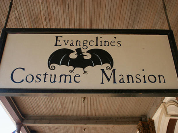 10/25 Shopping &amp; Style Evangeline's Costume Mansion  