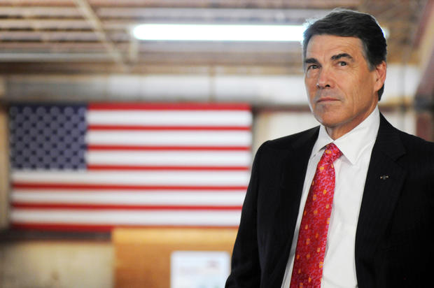 Rick Perry Campaigns In New Hampshire 