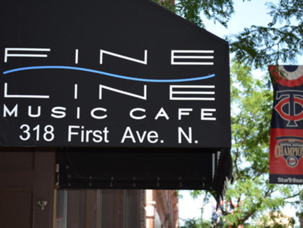 10/3 - 2 Broke Girls - Cheap Clubs and Venues - Fine Line Music Cafe 