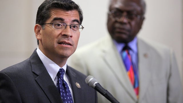 becerra-119930618.JPG 
