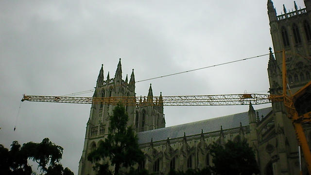 national-cathedral-crane.jpg 