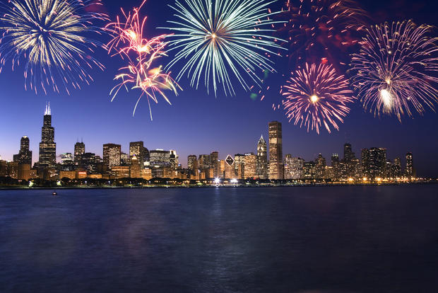 chicago-skyline-fireworks-thinkstock 