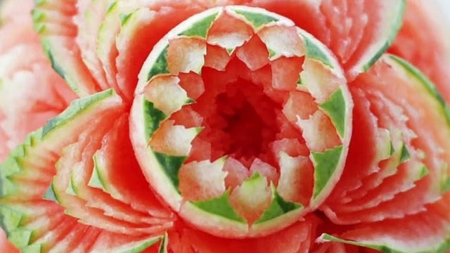 watermelon carving 