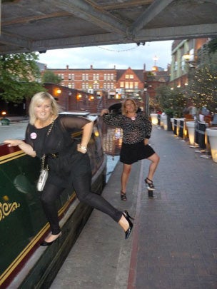 LOL-worthy "teapotting" photos - it's the new "planking" 