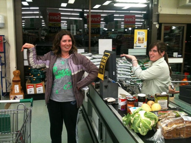 LOL-worthy "teapotting" photos - it's the new "planking" 