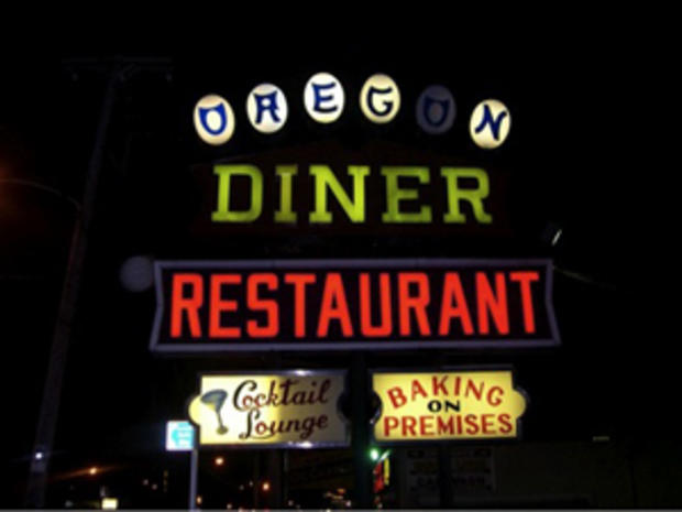 10/17 - 2 broke girls - diner - oregon diner 