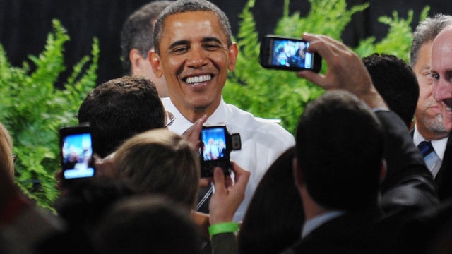 obama-cameras-126563234.JPG 