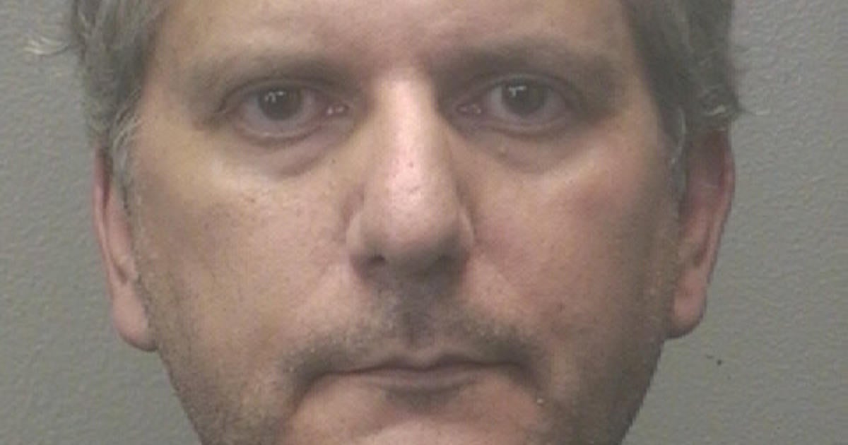 Federal Agent Pleads Not Guilty To Child Porn Charges - CBS News