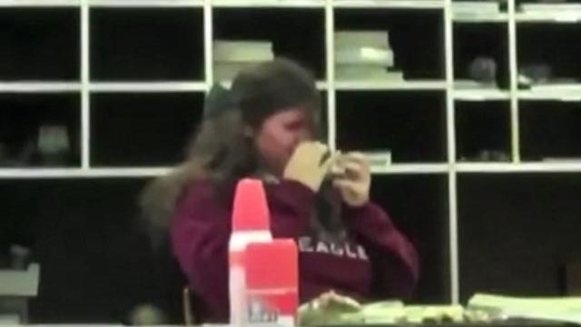 girl sneezes 39 times 